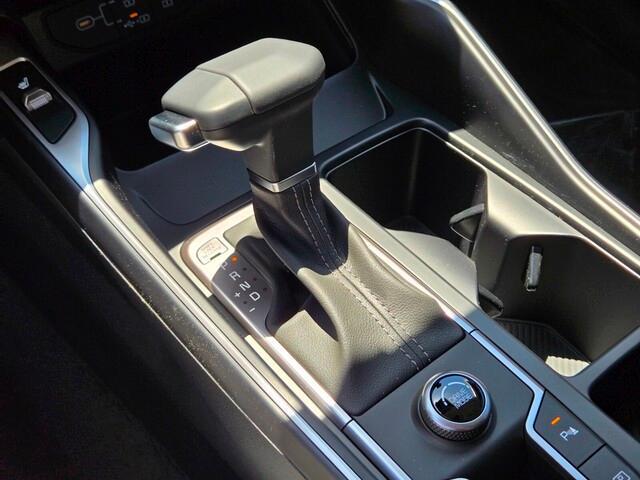 new 2025 Kia Sorento car, priced at $36,775