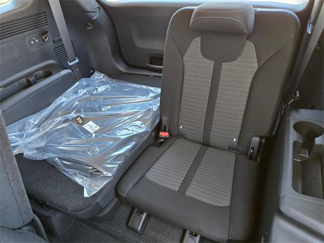 new 2025 Kia Sorento car, priced at $32,910