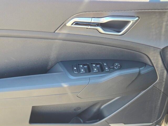 new 2025 Kia Sportage Hybrid car, priced at $29,485