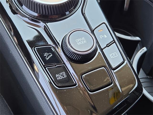 new 2025 Kia Sportage Hybrid car, priced at $30,830