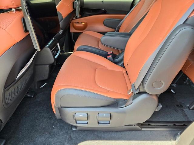 new 2025 Kia Carnival Hybrid car, priced at $56,995