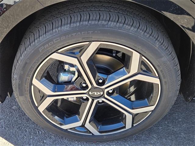 new 2025 Kia Niro car, priced at $33,385