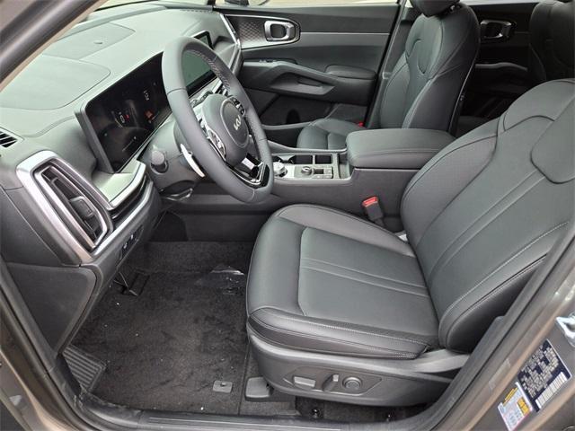 new 2025 Kia Sorento Hybrid car, priced at $39,975