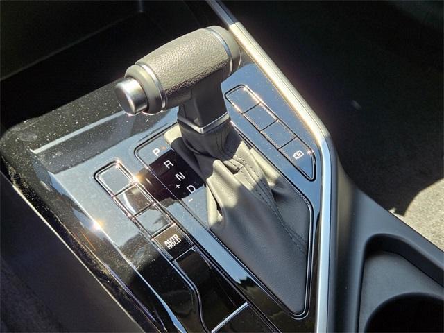 new 2025 Kia Niro car, priced at $27,870