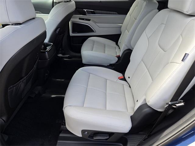 new 2025 Kia Telluride car, priced at $45,025