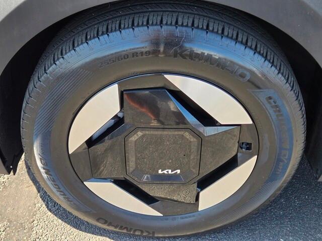 used 2024 Kia EV9 car, priced at $42,990