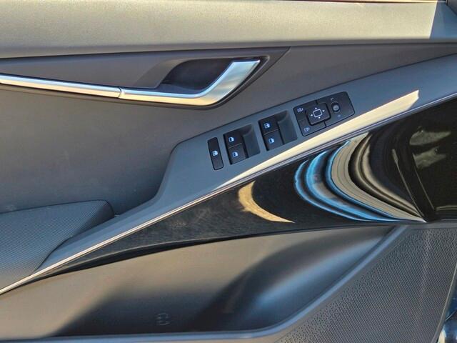 new 2025 Kia Niro EV car, priced at $41,325