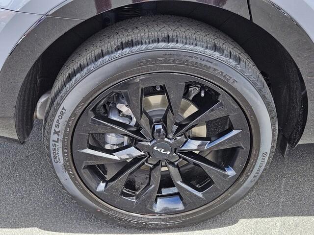 used 2023 Kia Sorento car, priced at $32,390