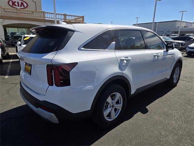 new 2025 Kia Sorento car, priced at $34,125