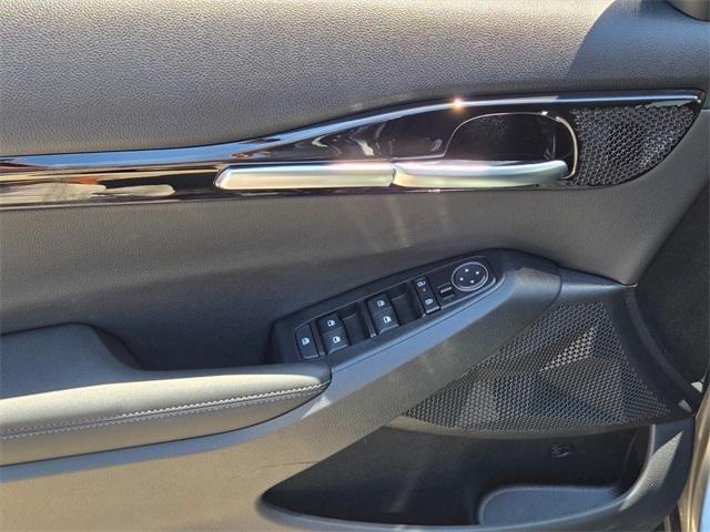 new 2025 Kia Seltos car, priced at $27,415