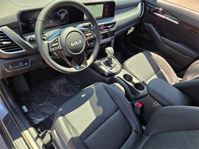 new 2025 Kia Seltos car, priced at $27,415
