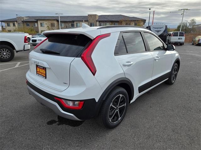 new 2025 Kia Niro car, priced at $28,960