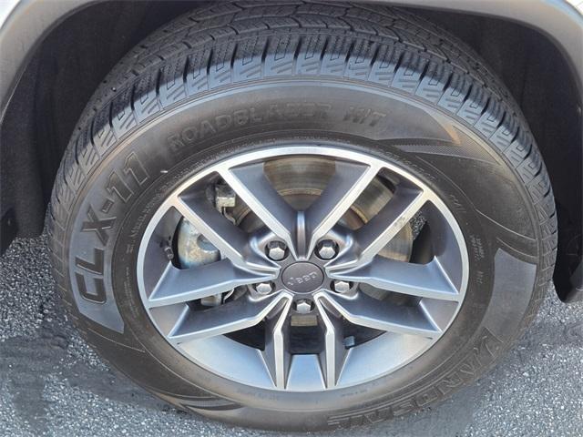 used 2022 Jeep Grand Cherokee WK car, priced at $22,650