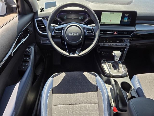 new 2025 Kia Seltos car, priced at $25,675