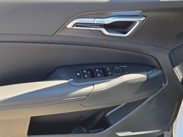 new 2026 Kia Sportage car, priced at $32,560