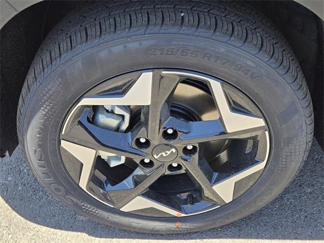 new 2025 Kia Seltos car, priced at $27,660