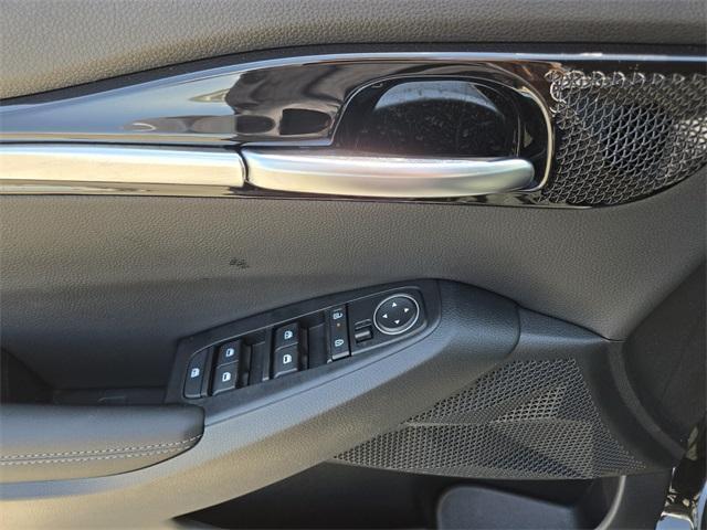 new 2025 Kia Seltos car, priced at $27,660