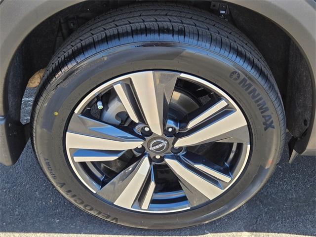 used 2022 Nissan Rogue car, priced at $24,480