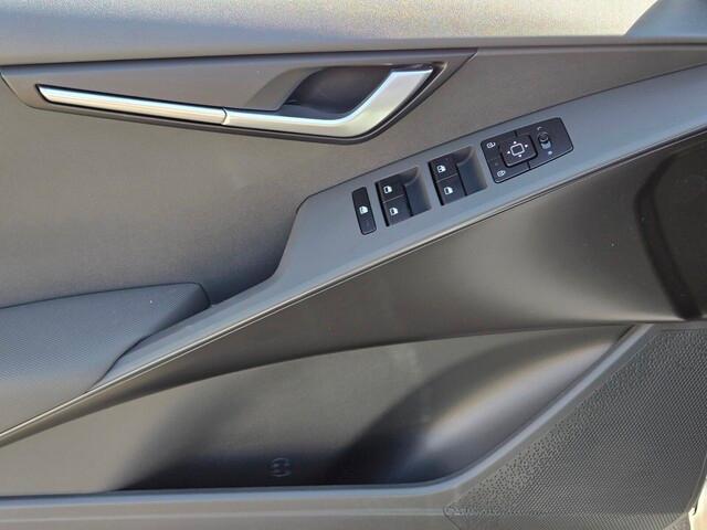 new 2025 Kia Niro car, priced at $29,255