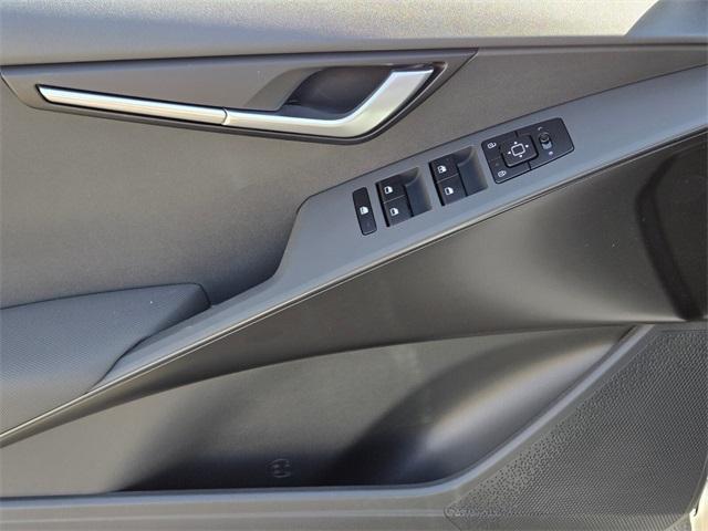 new 2025 Kia Niro car, priced at $27,990