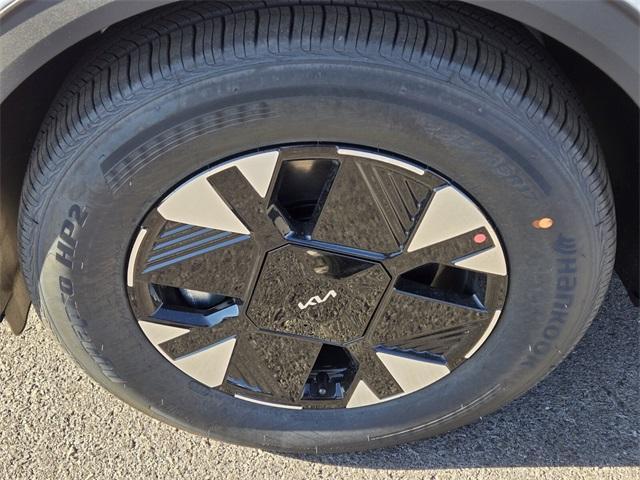 new 2026 Kia Sportage Hybrid car, priced at $32,620