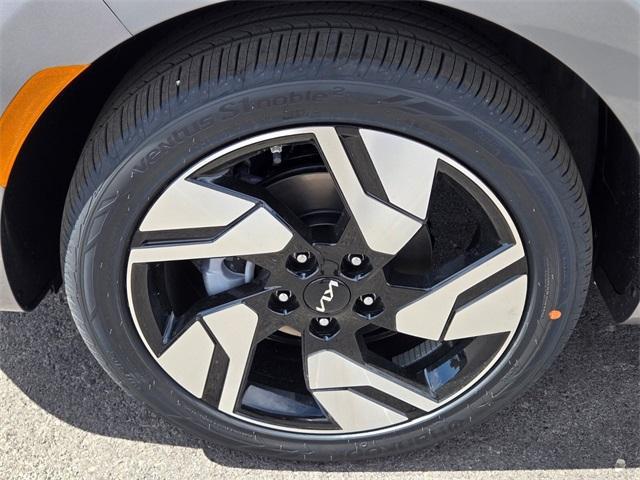 new 2025 Kia Soul car, priced at $25,660