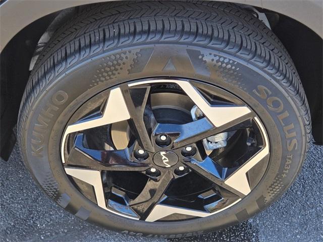 used 2024 Kia Seltos car, priced at $22,520