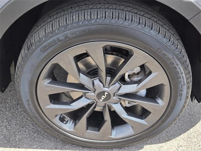 used 2023 Kia Sorento car, priced at $31,300