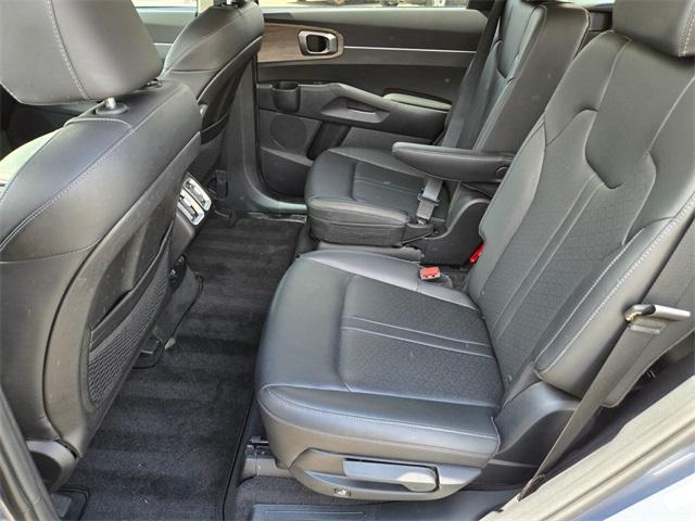 used 2023 Kia Sorento car, priced at $31,300