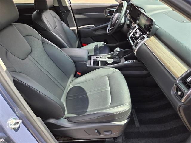 used 2023 Kia Sorento car, priced at $31,300