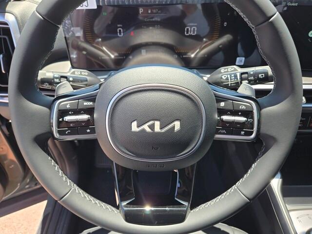 new 2025 Kia Sorento Hybrid car, priced at $42,130