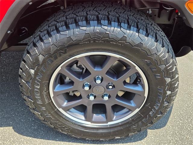 used 2021 Jeep Gladiator car, priced at $31,350