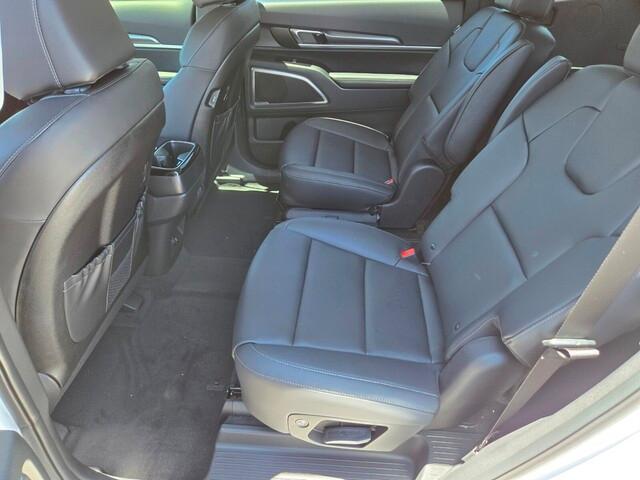 new 2025 Kia Telluride car, priced at $41,525