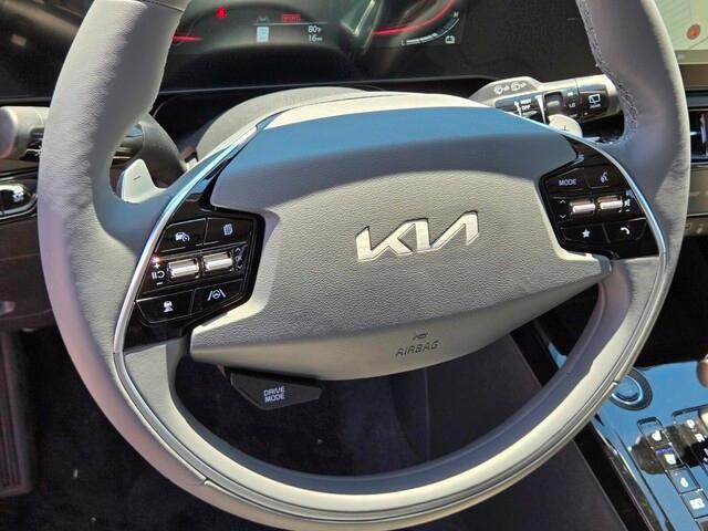new 2025 Kia Niro car, priced at $35,070