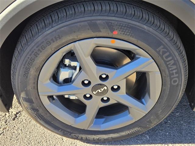 new 2025 Kia K4 car, priced at $24,185
