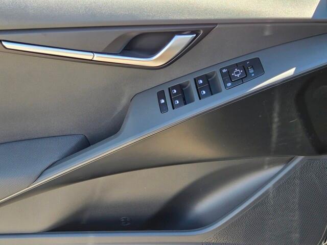 new 2025 Kia Niro car, priced at $29,055