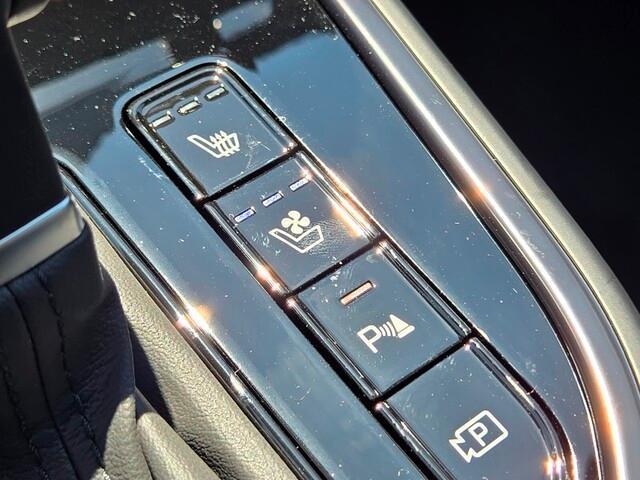 new 2025 Kia Niro car, priced at $37,355