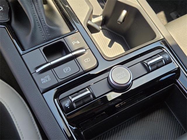 new 2025 Kia K5 car, priced at $30,045