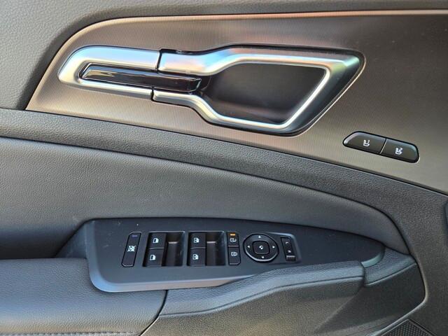 new 2026 Kia Sportage car, priced at $39,980