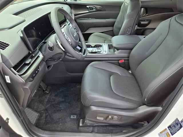 new 2025 Kia Carnival Hybrid car, priced at $51,790