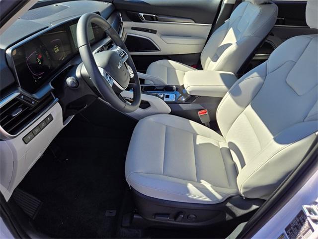 used 2025 Kia Telluride car, priced at $35,988