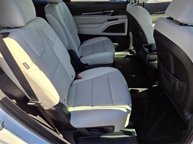 used 2025 Kia Telluride car, priced at $35,988