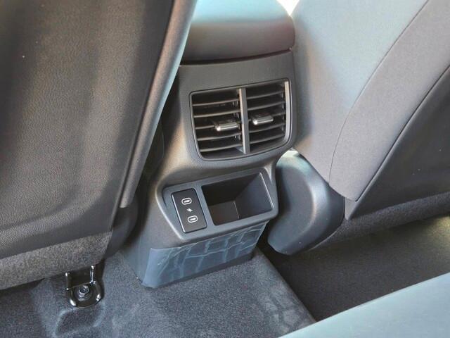 new 2025 Kia Seltos car, priced at $26,275