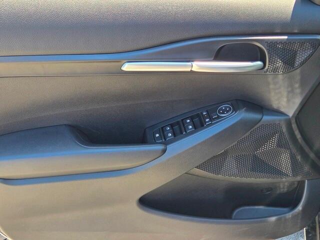new 2025 Kia Seltos car, priced at $26,275