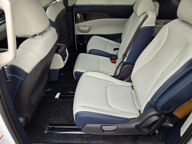new 2026 Kia Carnival car, priced at $52,165