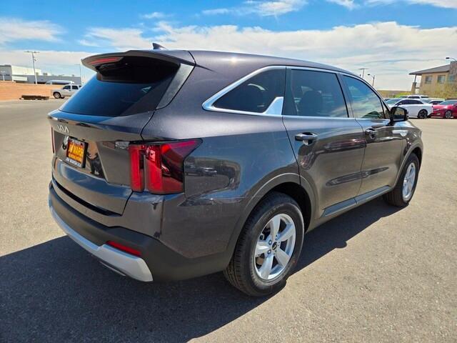 new 2025 Kia Sorento car, priced at $32,500