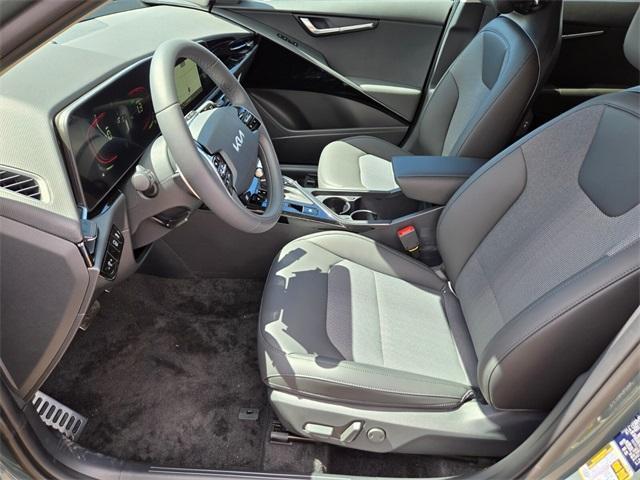 new 2025 Kia Niro car, priced at $33,660