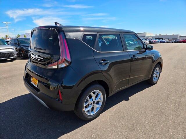 new 2025 Kia Soul car, priced at $24,295