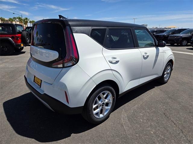 new 2025 Kia Soul car, priced at $25,035