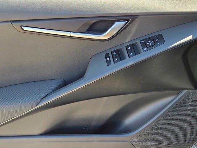 new 2025 Kia Niro car, priced at $29,255